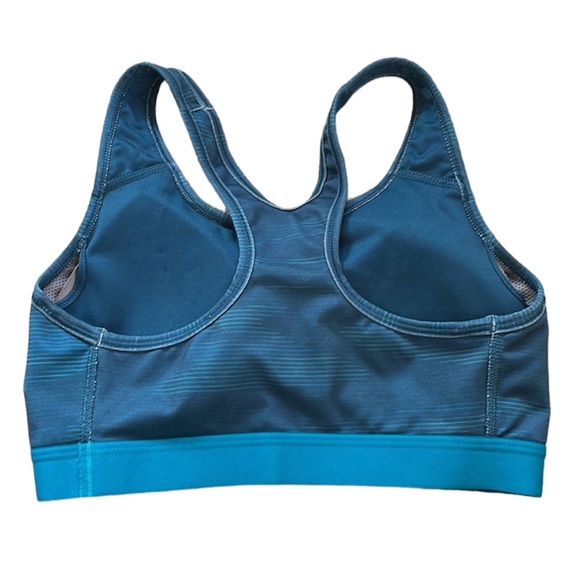 Nike Padded Sports Bra - Picture 3 of 5